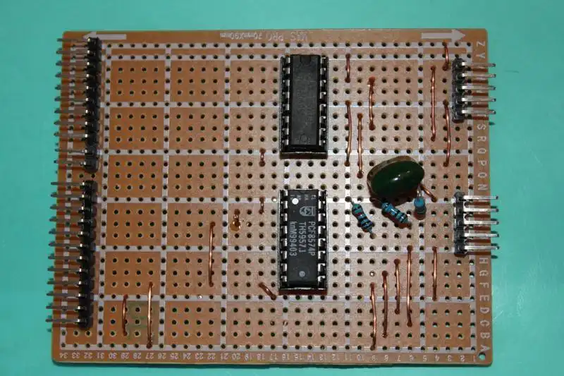 Descargue la herramienta web o la aplicación web DIY Arduino Boards IO I2C para ejecutar en Windows en línea sobre Linux en línea